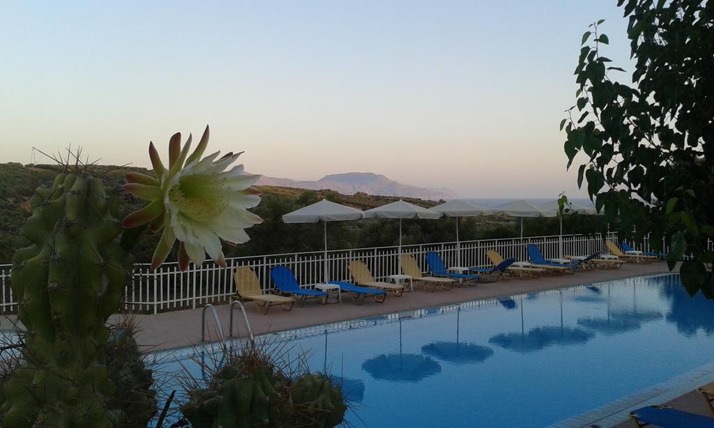 Calamon Apartments Episkopi  Bagian luar foto