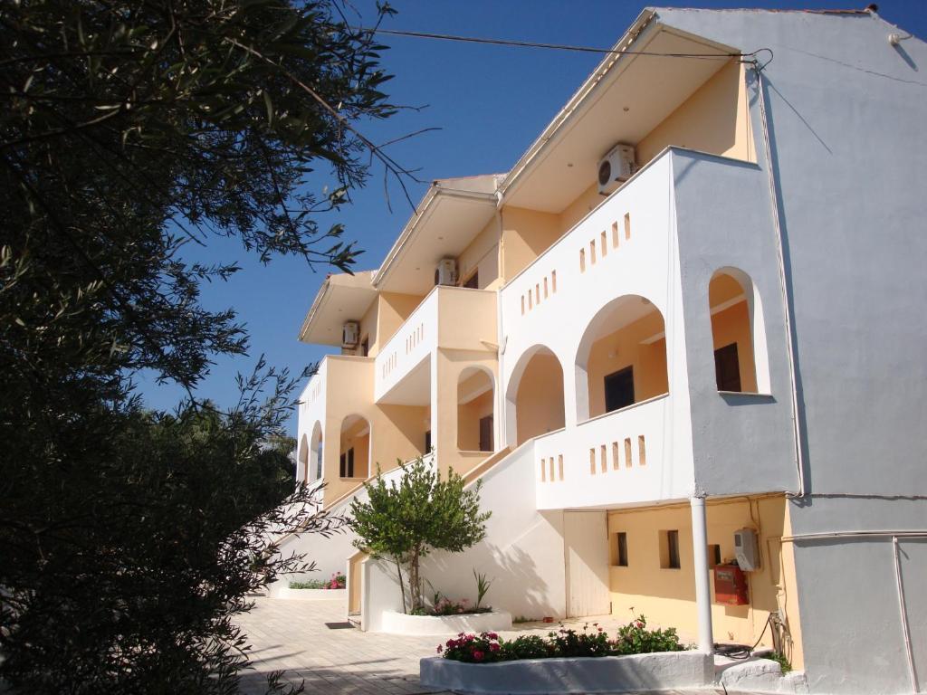 Calamon Apartments Episkopi  Bagian luar foto