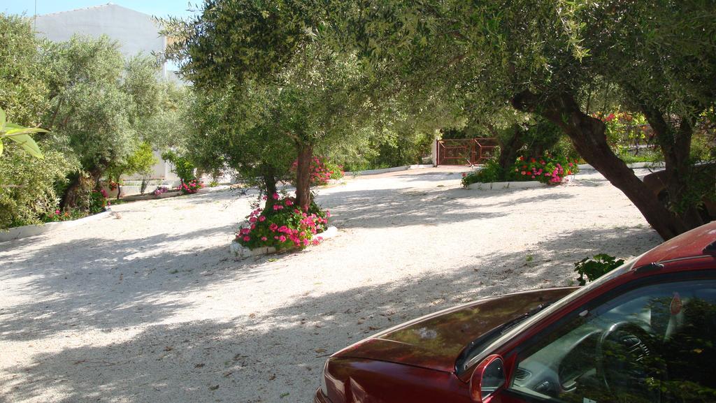 Calamon Apartments Episkopi  Bagian luar foto