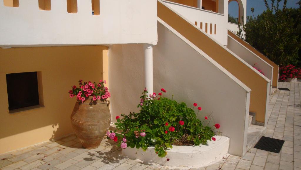 Calamon Apartments Episkopi  Bagian luar foto