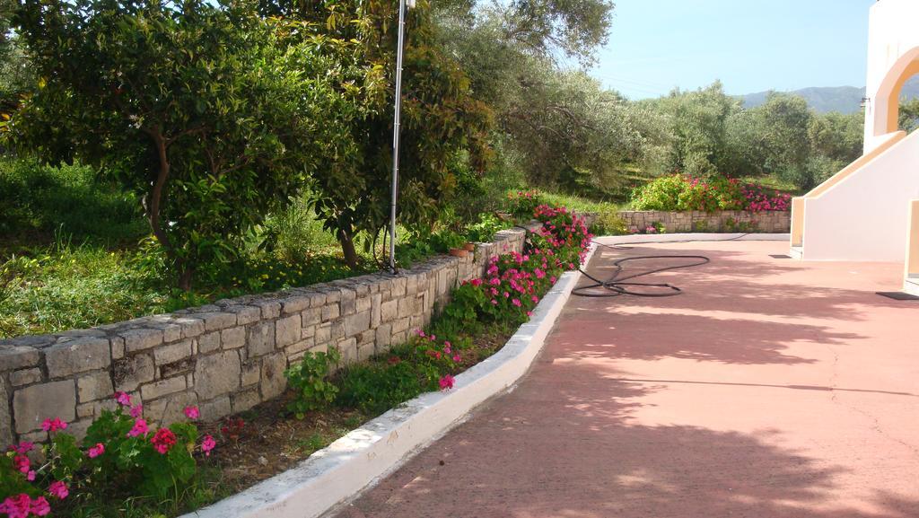 Calamon Apartments Episkopi  Bagian luar foto